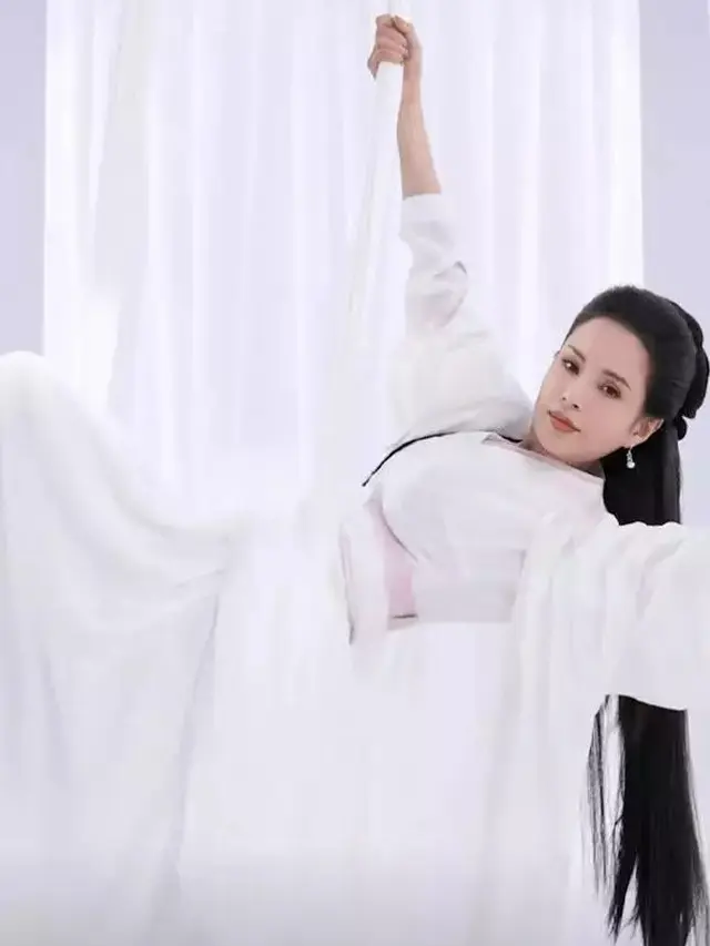 Carmen Lee pemeran Bibi Lung (Weibo/Carman Lee)