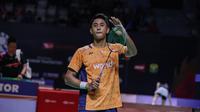 Tunggal putra Indonesia Alwi Farhan menyingkirkan wakil China Wang Zheng Xing pada babak 16 besar Indonesia Masters 2026 di Istora Gelora Bung Karno, Senayan, Jakarta, Kamis (22/1). (foto: PBSI)