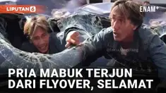 Seorang pria buat geger Pelabuhan Domestik Telaga Punggur Batam (11/10/2022). Ia jatuh dari flyover setinggi 20 meter dan mendarat di mobil Yaris. Ia berdiri lemas dan berbicara tak jelas di atas mobil yang ringsek.