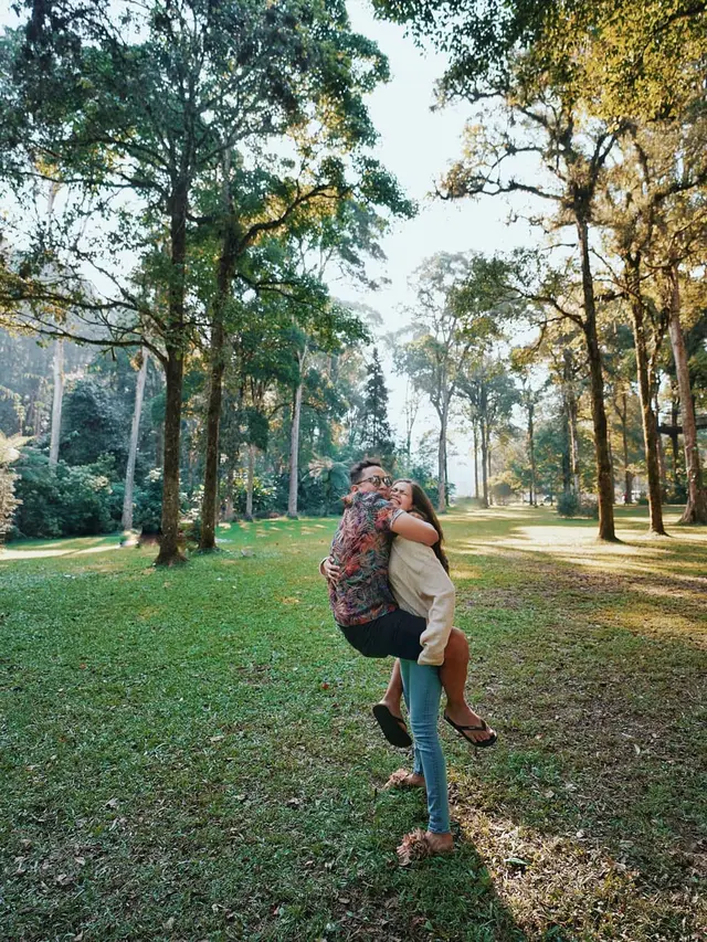 [Bintang] Sabai Morschek dan Ringgo Agus Rahman