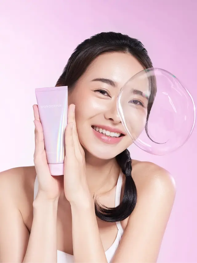 Kulit Kusam Setelah Aktivitas Seharian? Atasi dengan Hidrasi agar Wajah Tetap Glowing
