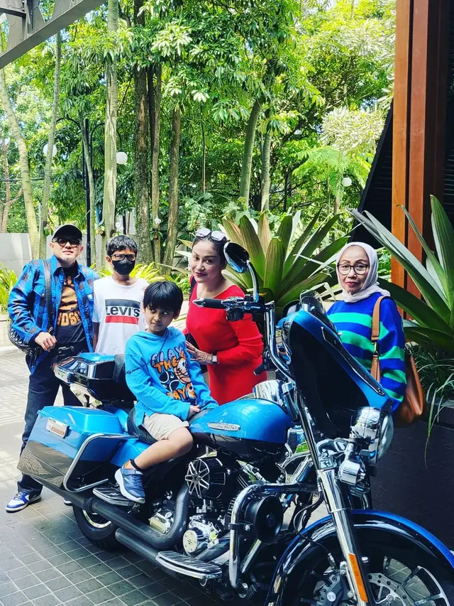 Jarang Muncul di Layar Kaca, Ini 7 Potret Terbaru Virnie Ismail yang Nyaleg DPR RI