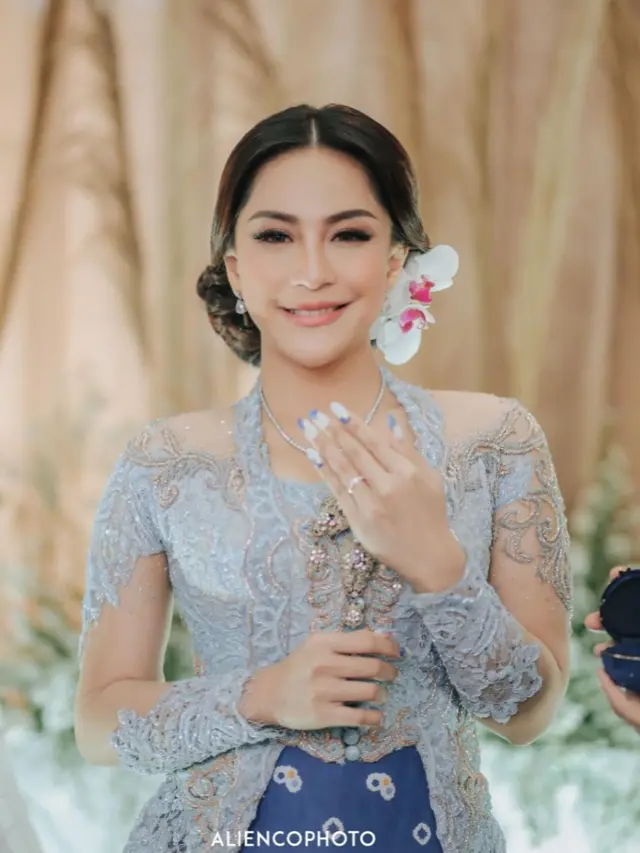 Tak Lewati Masa Pacaran, Ini 6 Momen Lamaran Pedangdut Nabilla Gomes