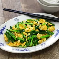 ilustrasi tumis telur daun bawang/copyright by bonchan (Shutterstock)