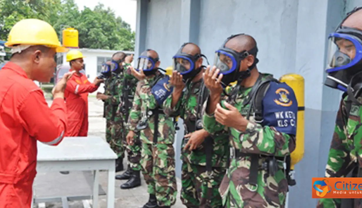 Citizen6, Surabaya: Latihan praktek siswa calon bintara regular tersebut, di bawah  Pimpinan Latihan yang juga Kepala Departemen Operasi dan Latihan (Kadepopslat) Puspeknubika Mayor Laut (T) Rasidi. (Pengirim: Penkobangdikal)