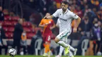 Ahmet Calik beraksi untuk Konyaspor melawan mantan klub Galatasaray awal musim ini. (AP)