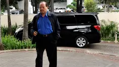 Politisi Partai Demokrat, Sutan Bhatoegana memenuhi panggilan KPK, Jakarta, Senin (17/11/2014). (Liputan6.com/Miftahul Hayat)