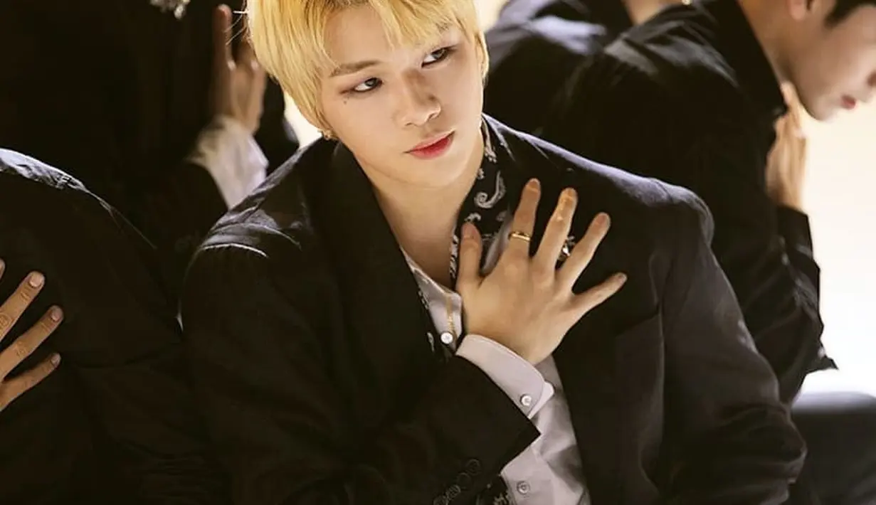 Dalam acara tersebut Kang Daniel ditanya soal masa lalunya. Pada kesempatan itu, Kang Daniel klarifikasi tentang kabar yang menyebutnya jika ia merupakan anak pembuat onar di sekolah. (Foto: instagram.com/goddaniel)