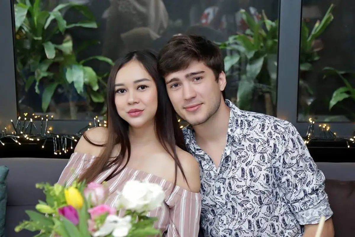 [Fimela] Aura Kasih dan Eryck Amaral