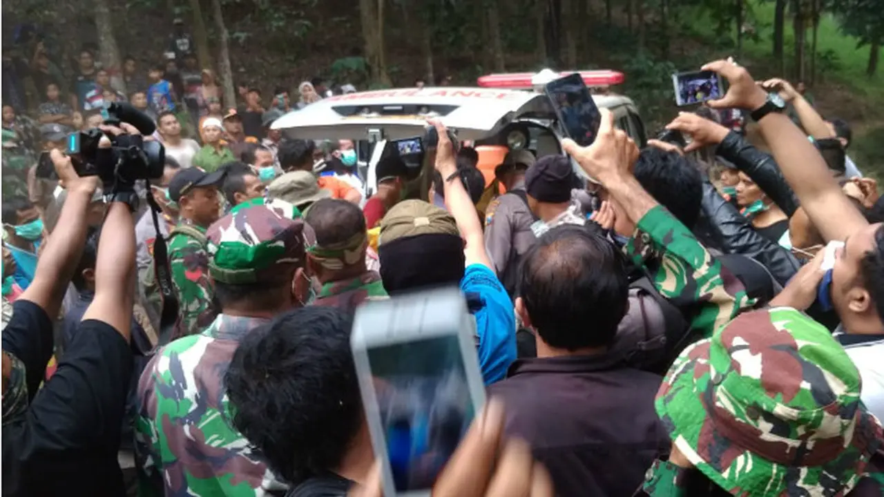 Evakuasi Jenazah Thoriq, Pendaki Gunung Piramid