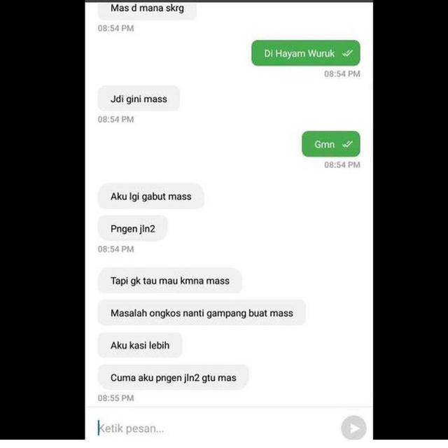 6 Chat Ojek Online dengan Penumpang Ini Bikin Mikir Aneh-Aneh