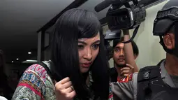 Wanita yang kerap disapa Angie itu hadir sebagai saksi dalam sidang lanjutan dugaan korupsi dengan terdakwa Anas Urbaningrum, Jakarta, Kamis (14/8/14). (Liputan6.com/Miftahul Hayat)