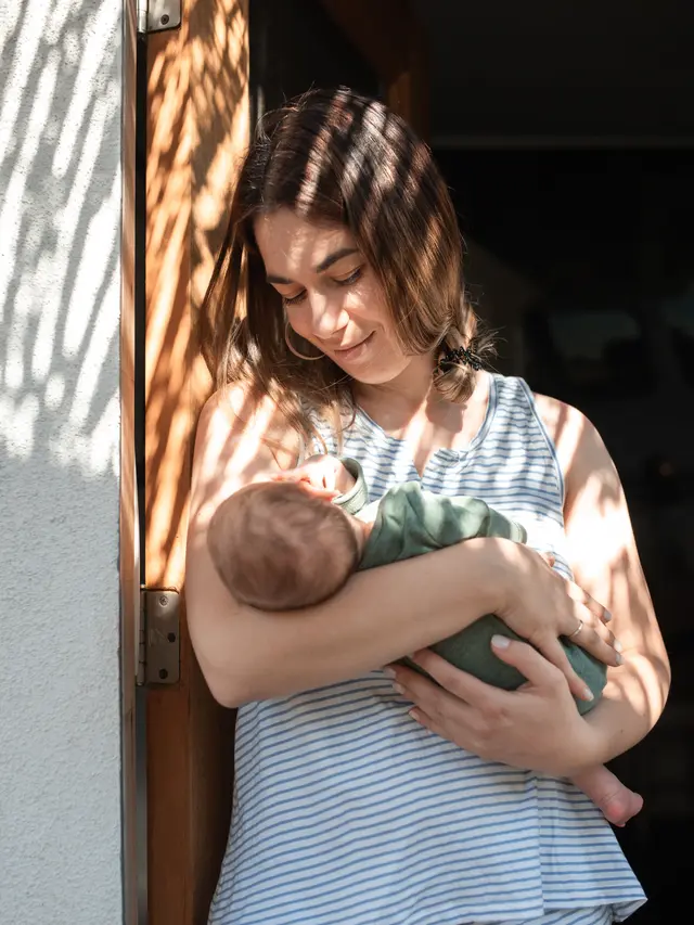 ilustrasi arti mimpi melahirkan/ RODNAE Productions/pexels