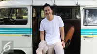 Daniel Mananta saat mengikuti pembuatan video klip untuk single kedua Regina, Jakarta, Kamis (14/7). (Liputan6.com/Herman Zakharia)