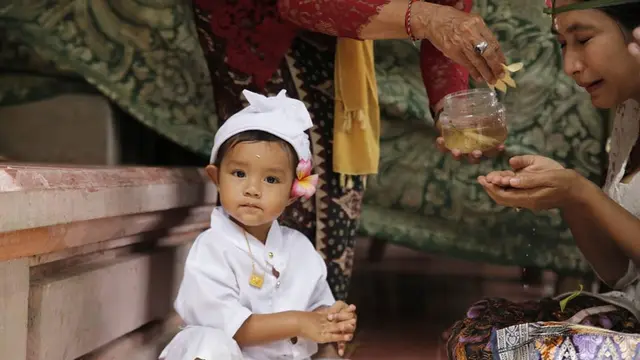 Potret gemas Tjok Ngurah Rayidaru anak kedua Happy Salma. (Sumber: Instagram/tjokgus)