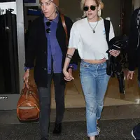 Kristen Stewart dan Alicia Cargile (via Daily Mail)