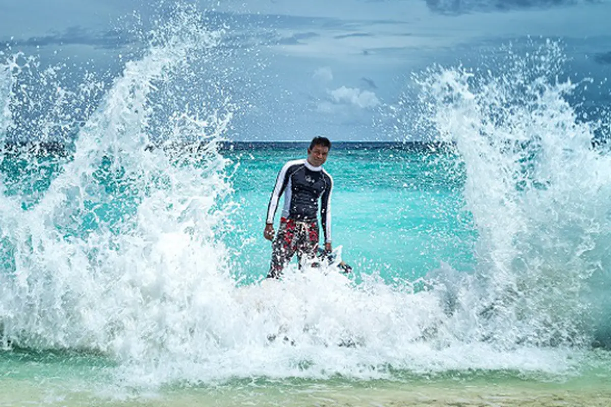 Per AQUUM Dream Calendar - Paul Reiffer 0415 1