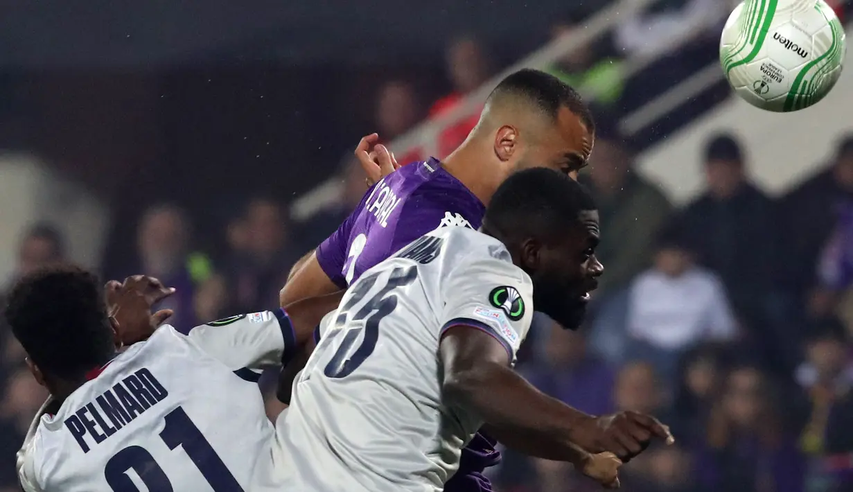 Tim tamu sukses comeback berkat gol dari Andy Diouf di menit ke-71 dan gol telat dari Zeki Amdouni di menit ke-90+3. (Photo by Massimo Benvenuti / AFP)