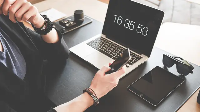 Ilustrasi ponsel | picjumbo.com dari Pexels