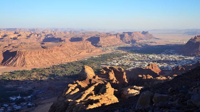 Kota Al Ula (sumber foto: Flickr/Sammy Six)