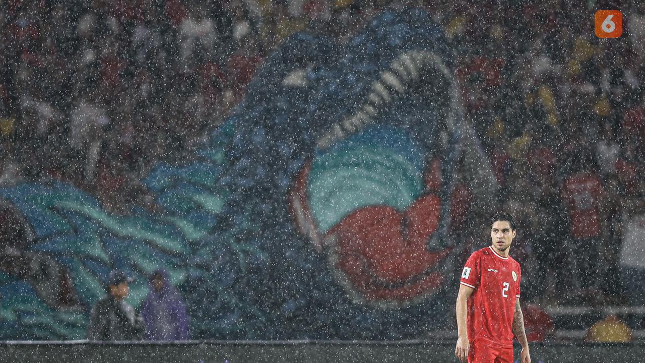 Foto: 41 Menit Debut Kevin Diks Bersama Timnas Indonesia, Berakhir Diganti Karena Cedera