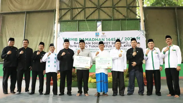 BAZNAS dan Pemkab Serang Bagikan Sembako ke 500 Kyai. (Pemkab Serang).