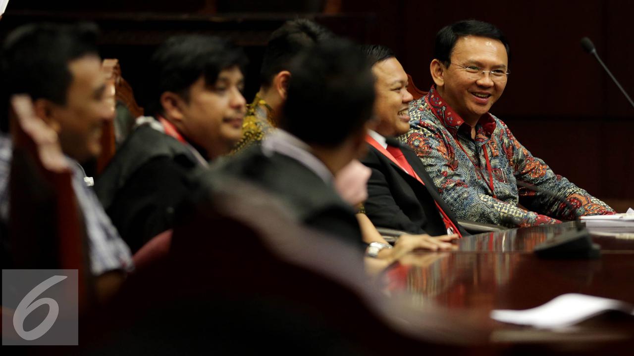 20160905-Ahok-Kembali-Jalani-Sidang-Lanjutan-di-Mahkamah-Konstitusi-Jakarta-JT