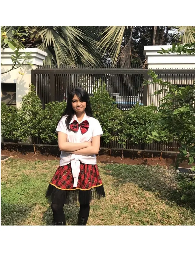 Jadi Anggota JKT48, Ini 6 Potret Afiqah Pakai Seragam JKT48 yang Bikin Gemas