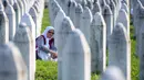 Menurut beberapa peneliti, pembantaian Srebrenica merupakan kekejaman terburuk terhadap warga sipil di Eropa yang terjadi pada abad modern sejak Holocaust Perang Dunia II. (AP Photo/Armin Durgut)