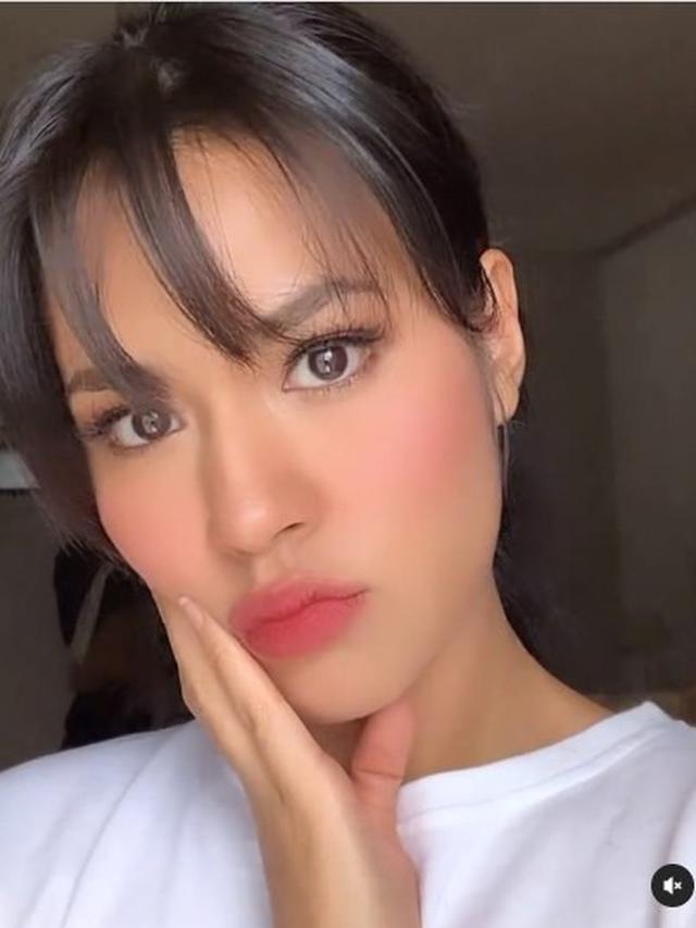 7 Potret Raisa dengan Poni Depan, Disebut Makin Awet Muda