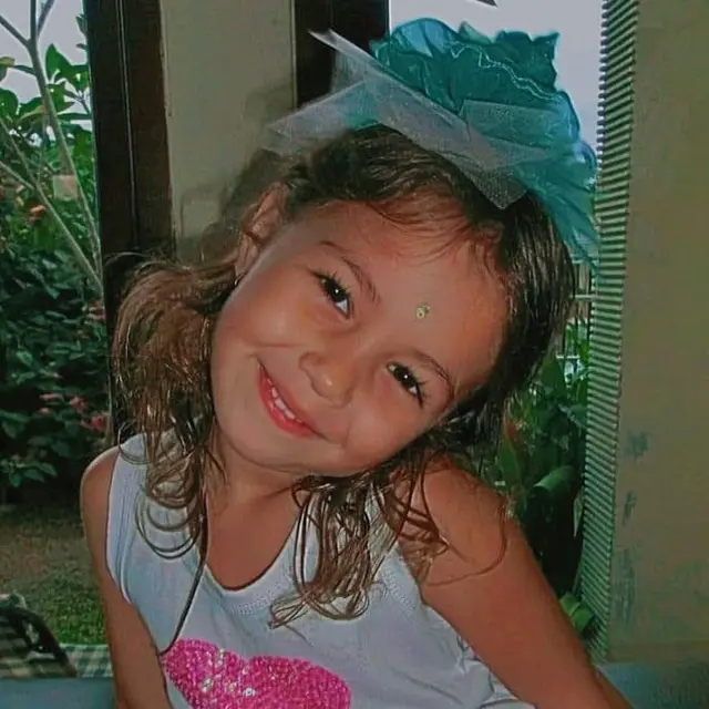 Ulang Tahun ke-14, Ini 6 Potret Masa Kecil Saskia Chadwick Aktris 'Dari Jendela SMP'