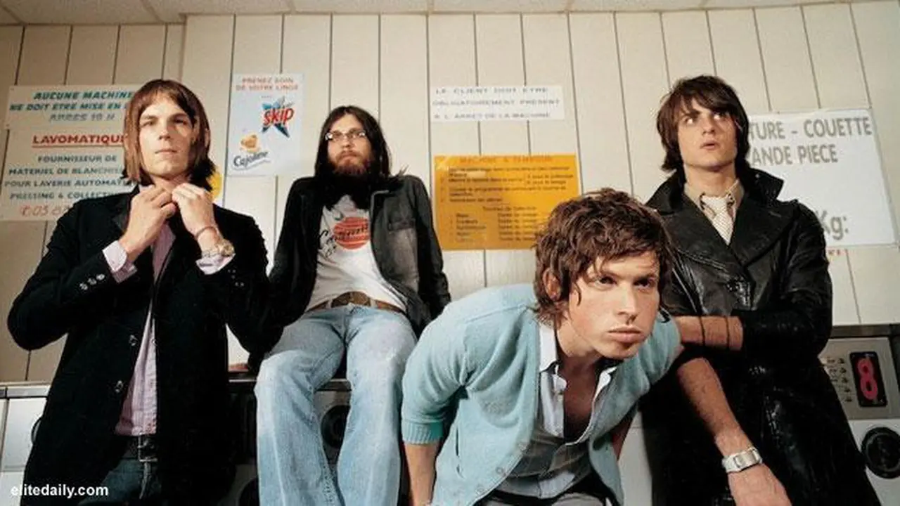 Penonton Inggris Telanjang di Konser Kings of Leon
