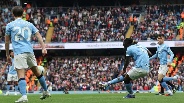 Foto: Manchester City Kembali Bayangi Arsenal dalam Perebutan Gelar Juara Liga Inggris setelah Hajar Brentford