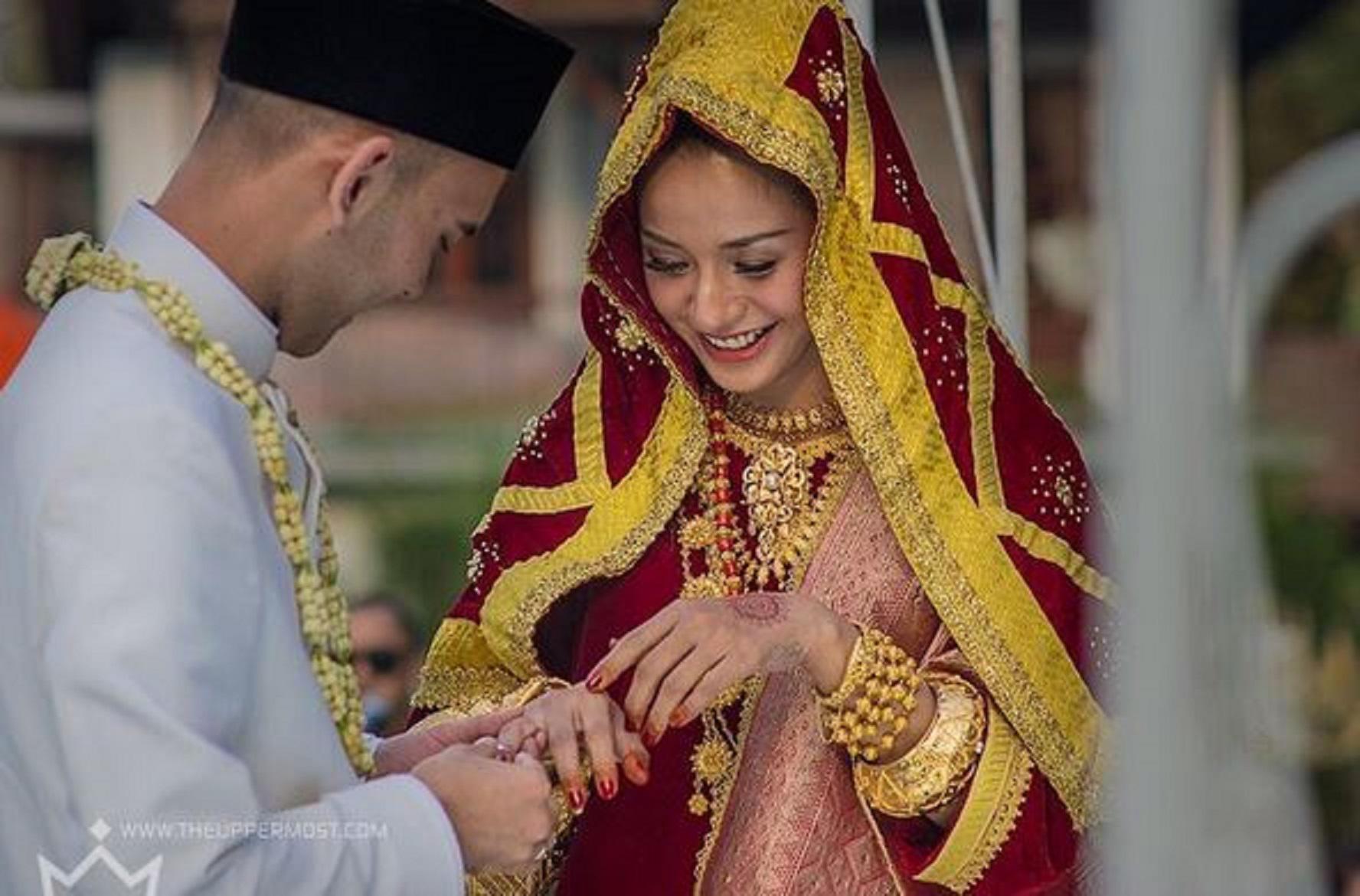 Hari Kartini, Kirana Larasati Resmi Ajukan Gugat Cerai ...