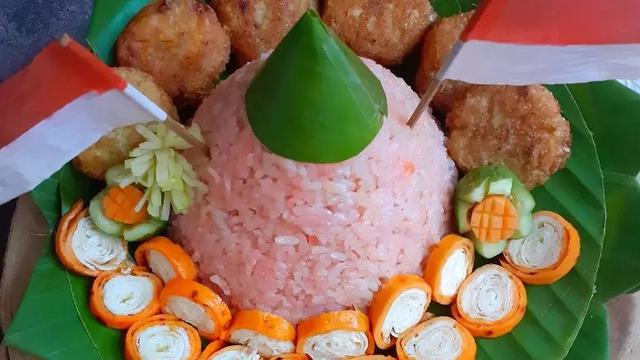 Resep nasi tumpeng mini untuk meriahkan perayaan HUT ke-78 RI. (dok. Cookpad @happy_endahsa)