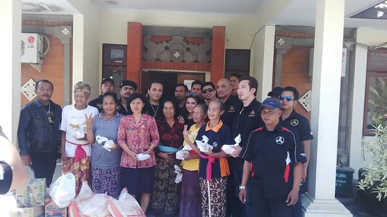 Laskar Bali: Lansia di Panti Sosial Seperti Orang Tua Kita‎