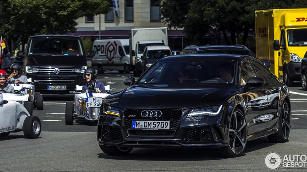 Begini Selera Mobil Ala Robert Lewandowski