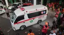 Para korban luka saat ini menjalani perawatan di berbagai Rumah Sakit, di antaranya 38 di RSUD R.T. Notopuro Sidoarjo, enam korban di RS Delta Surya, dan 45 lainnya dirawat di RSI Siti Hajar. (AP Photo/Trisnadi)