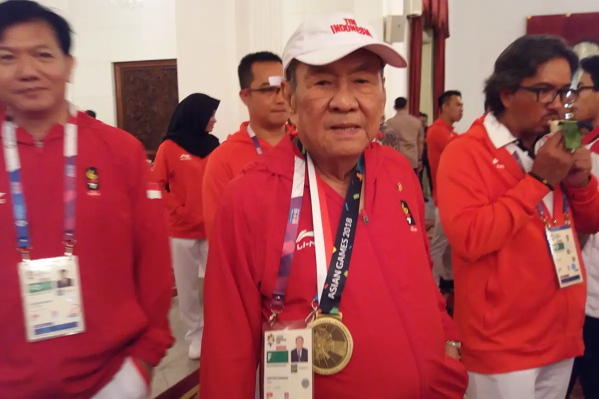 Atlet cabang olahraga bridge Bambang Hartono di Istana Negara, Jakarta