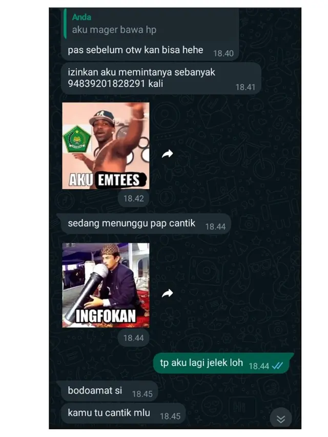6 Chat Random Cowok ke Pacarnya Ini Bikin Senyum-Senyum