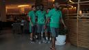 Kapten Timnas Indonesia Boaz Solossa dan rekan-rekannya usai  menikmati makan siang bersama para pemain Thailand di Hotel Novotel, Filipina, (18/11/2016). (Bola.com/Nicklas Hanoatubun)