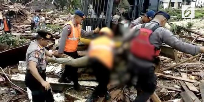VIDEO: Tsunami Terjang Lampung Selatan, 7 Tewas 89 Terluka