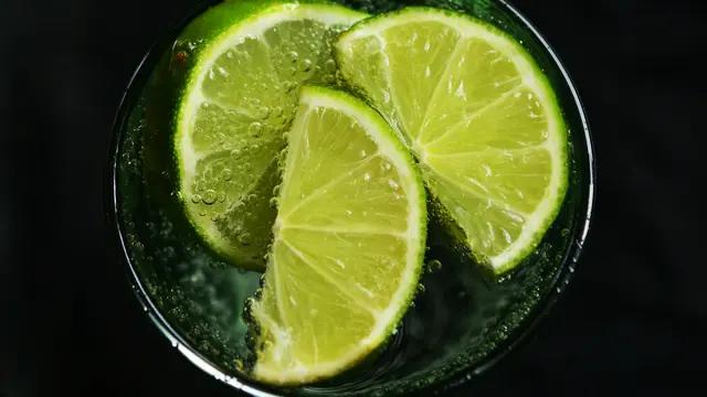 Benarkah Air Lemon Bisa Menurunkan Berat Badan?