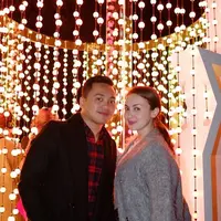 Rianti Cartwright dan suami (via Instagram Rianti Cartwright)