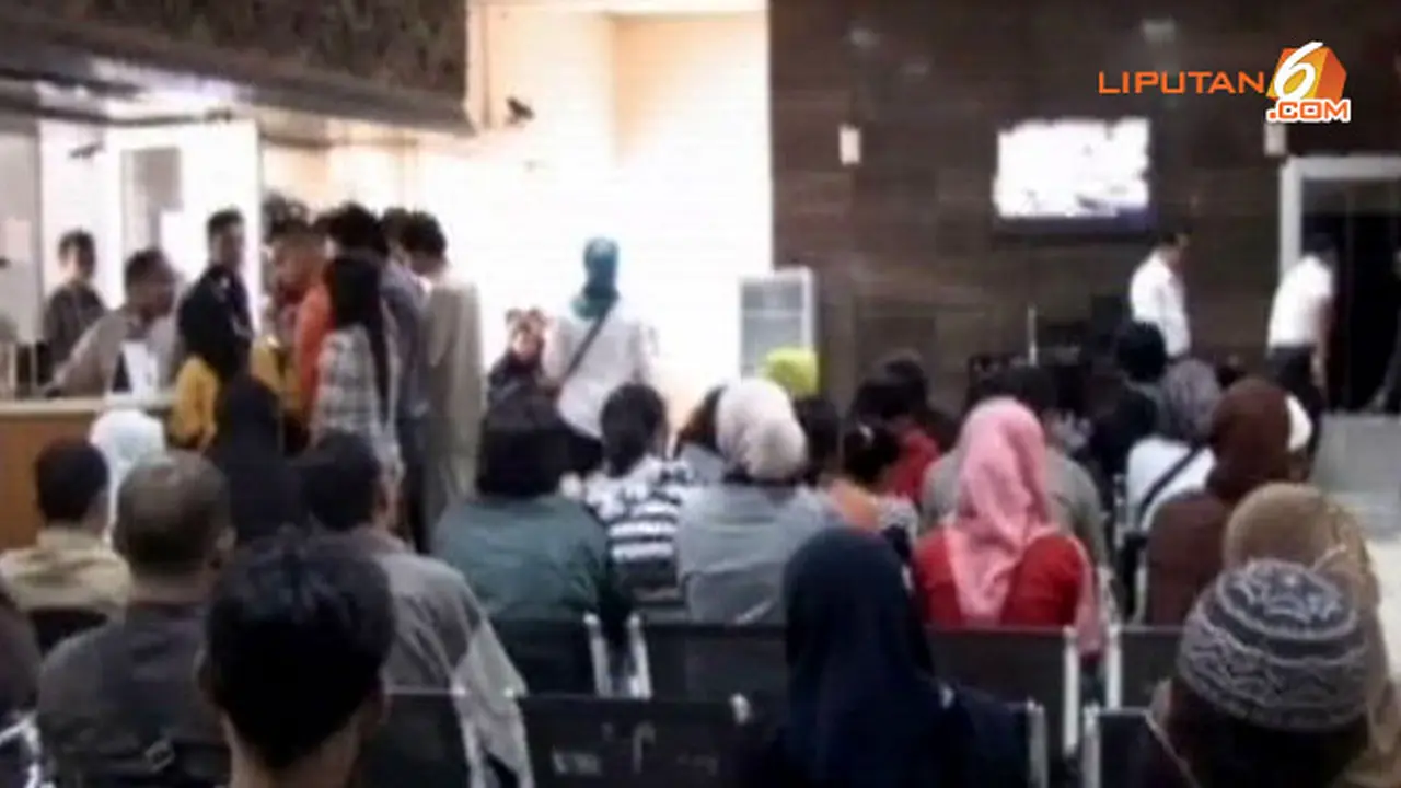 tukar-uang-130802b.jpg