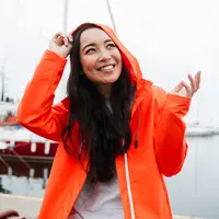 ilustrasi perempuan bahagia/Dean Drobot/Shutterstock