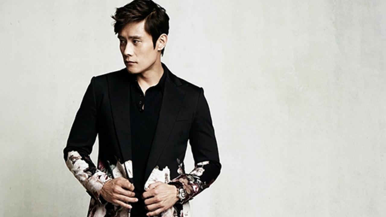 Resmi Jadi Ayah, Lee Byung Hun Tunda Terbang ke Hollywood