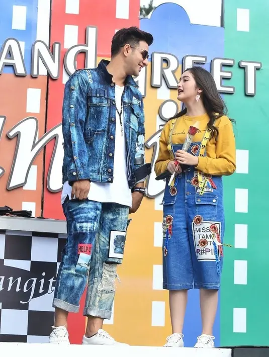 Beberapa waktu lalu, Ammar dan Ranty juga hadir di acara meet and greet sinetron anak langit bersama. Untuk ke depannya, pemandangan ini sepertinya akan sulit terlihat lagi. (Instagram/ammarzoni)