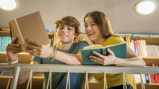 4 Tanda Pisces Sedang Jatuh Cinta Tapi Tidak Mau Mengakuinya - 1