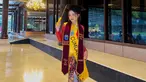Berada di dunia entertain sejak usia belia, tidak membuat Bella Graceva melupakan pendidikannya. Suatu kebanggaan, tatkala ia berhasil lulus dengan gelar cumlaude. Perasaan bahagianya tertuang dalam beberapa foto dan pesan singkat yang diunggah melalui Instagram. (Liputan6.com/IG/@bellagap)